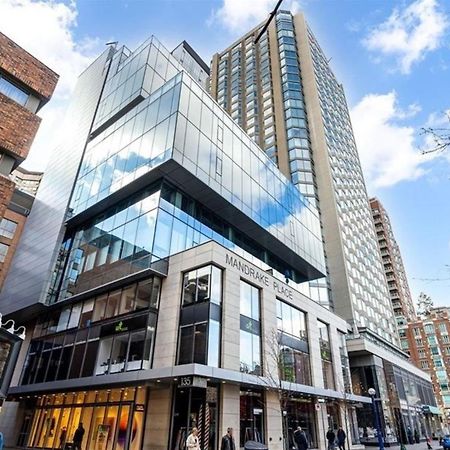 Luxury 2-Bedroom Apartment In Yorkville With The Best City View In Downtown Торонто Екстер'єр фото