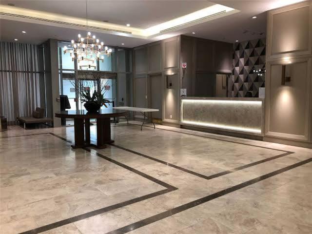 Luxury 2-Bedroom Apartment In Yorkville With The Best City View In Downtown Торонто Екстер'єр фото