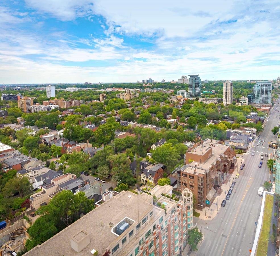 Luxury 2-Bedroom Apartment In Yorkville With The Best City View In Downtown Торонто Екстер'єр фото